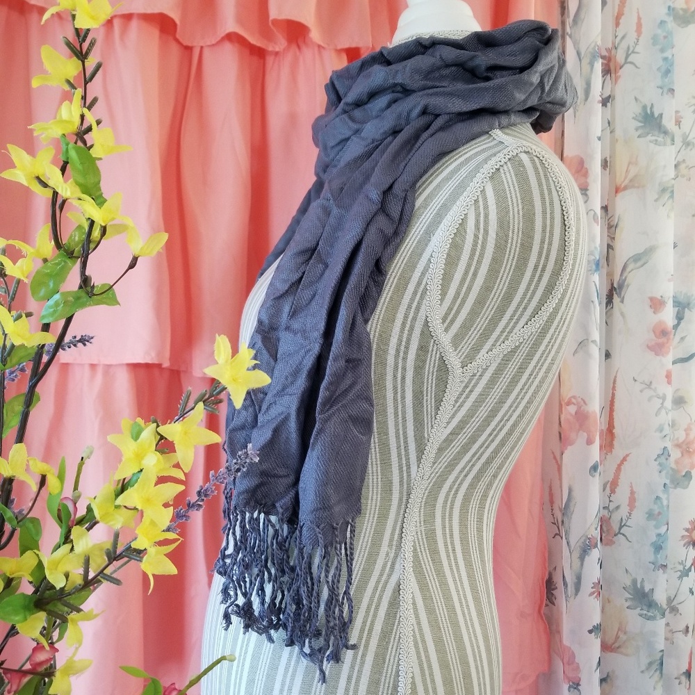🌻🌺🌻CUTE FRINGE SCARF!! - Picture 3 of 5